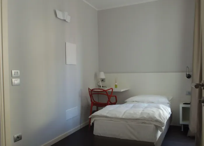 Albergo Dongo מלון דונגו