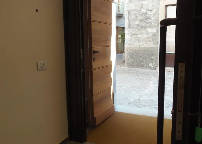 Albergo Dongo מלון