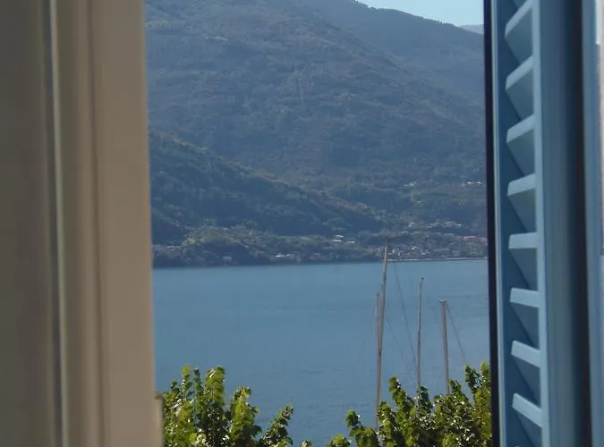 Albergo Dongo מלון 3*