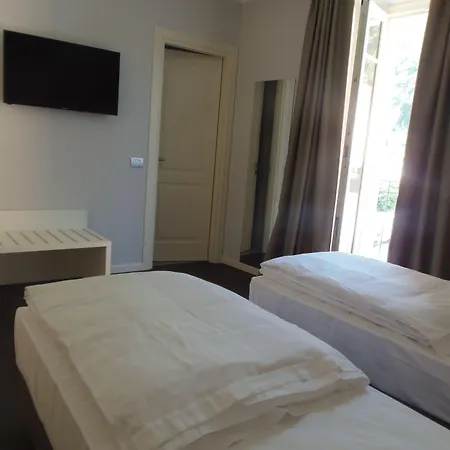 Albergo Dongo دونغو