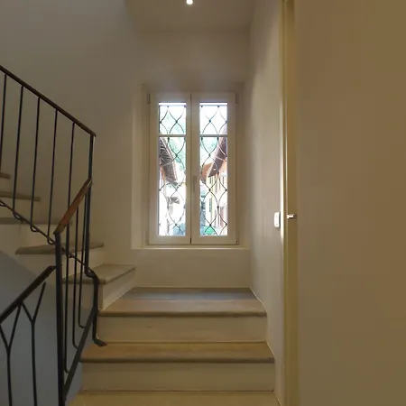 Albergo Dongo 3* دونغو