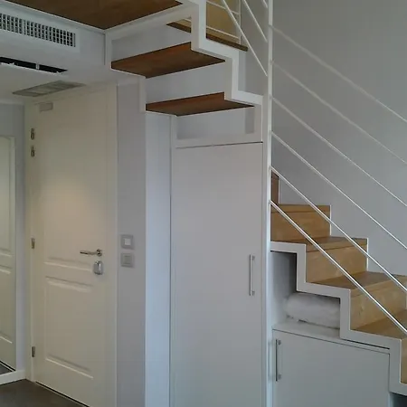 ホテル Albergo Dongo 3*