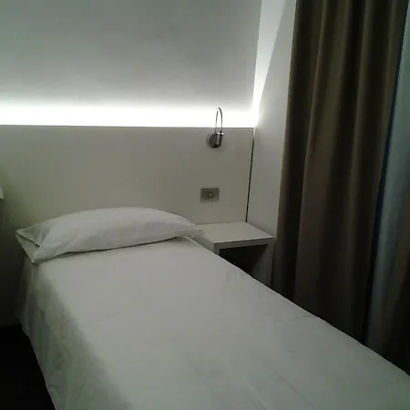 Albergo Dongo 3*
