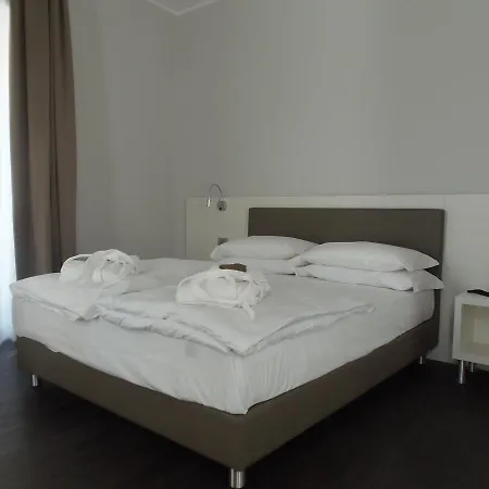 Albergo Dongo