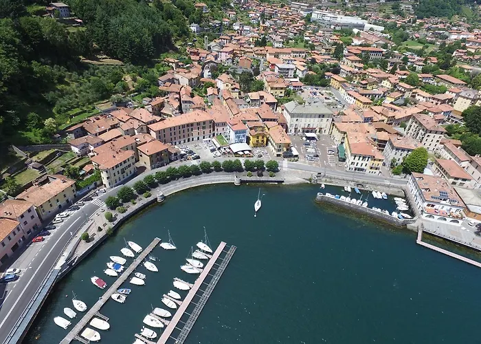 Hotel Albergo Dongo 3*