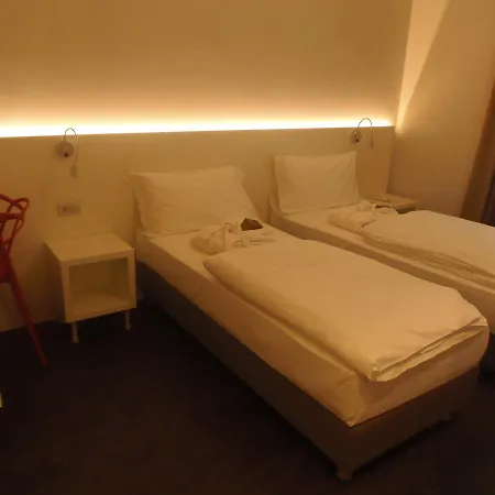 Albergo Dongo Hotell Dongo