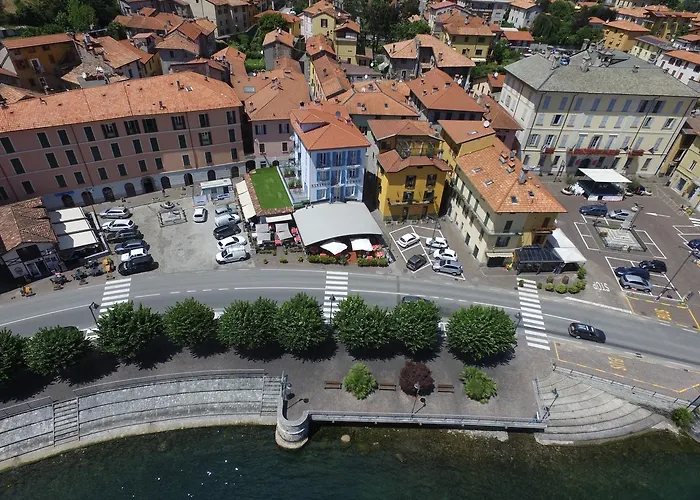 Hotel Albergo Dongo 3*